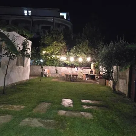 Prázdninový dům Garden Oasis